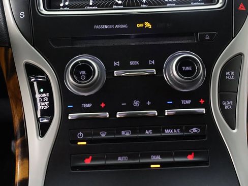 Used 2017 Lincoln MKX Select w/ Select Plus Package image 43