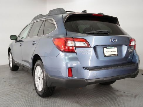 Used 2016 Subaru Outback 2.5i Premium AWD/4WD image 7