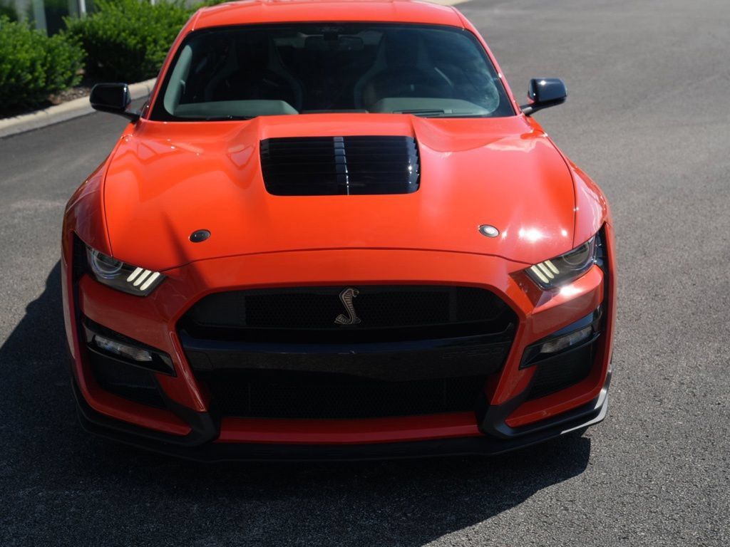 Used 2022 Ford Mustang Shelby GT500 w/ Carbon Fiber Track Pack RWD image 25