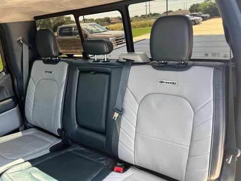 Used 2022 Ford F250 Limited AWD/4WD image 14