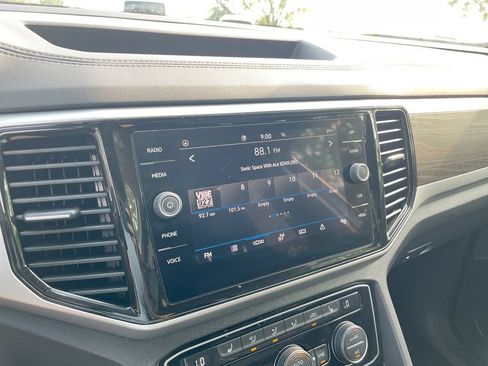 Used 2022 Volkswagen Atlas SE w/ Panoramic Sunroof Package FWD image 20