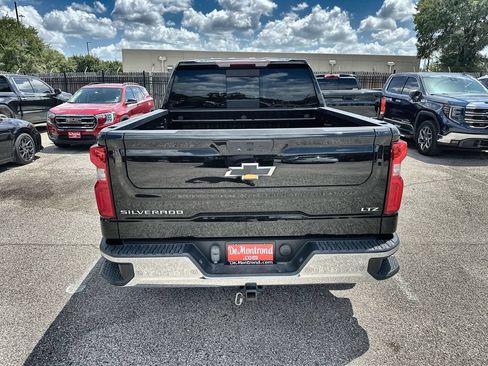 Used 2021 Chevrolet Silverado 1500 LTZ AWD/4WD image 9