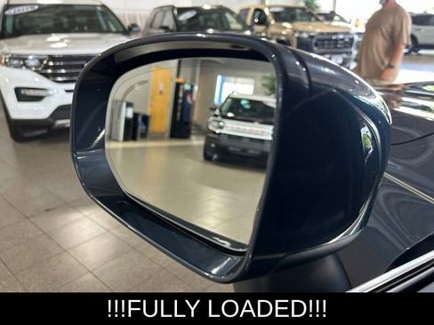 Used 2023 Volvo XC60 B5 Plus AWD/4WD image 19