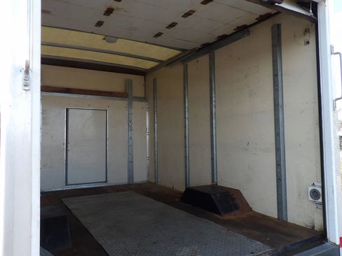 Used 2011 Ford E-350 and Econoline 350 Super Duty RWD image 8