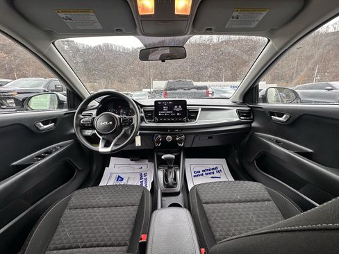 Used 2022 Kia Rio S image 5