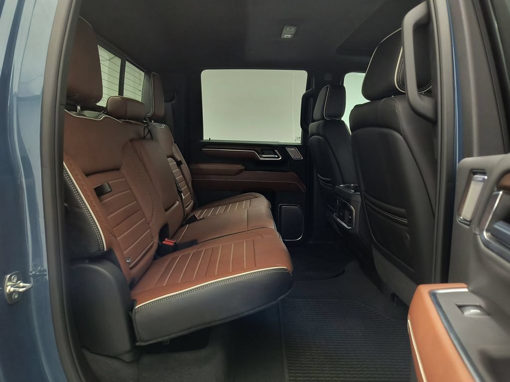 Used 2026 GMC Sierra 2500 Denali Ultimate AWD/4WD image 32