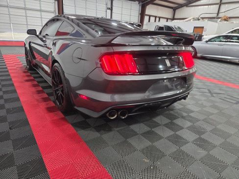 Used 2016 Ford Mustang Shelby GT350 w/ Technology Package RWD image 27