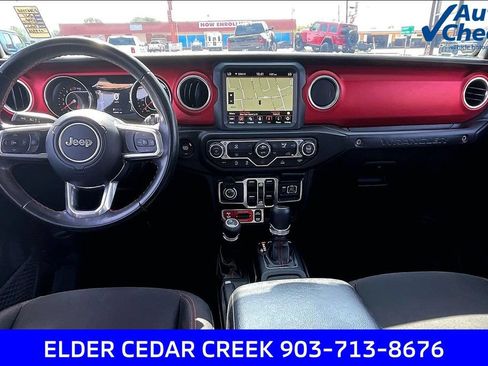 Used 2021 Jeep Wrangler Unlimited Rubicon AWD/4WD image 15