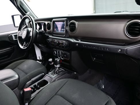 Used 2021 Jeep Wrangler Unlimited Sport AWD/4WD image 13