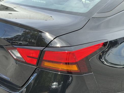 Certified 2023 Nissan Altima 2.5 S FWD image 23