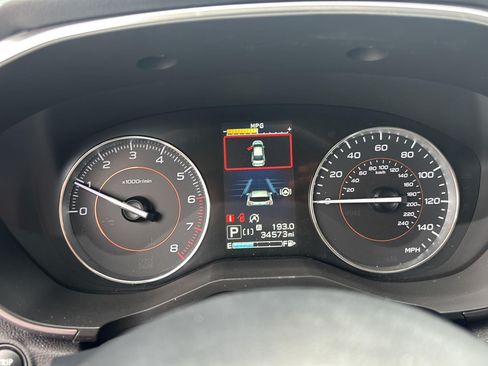 Used 2022 Subaru Crosstrek 2.5i Limited w/ Moonroof Package 2 AWD/4WD image 15