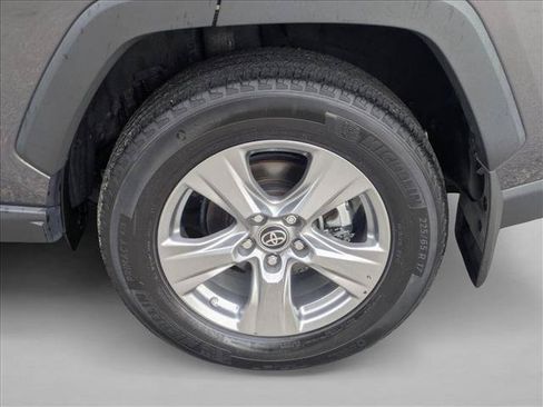 Used 2024 Toyota RAV4 LE AWD/4WD image 23