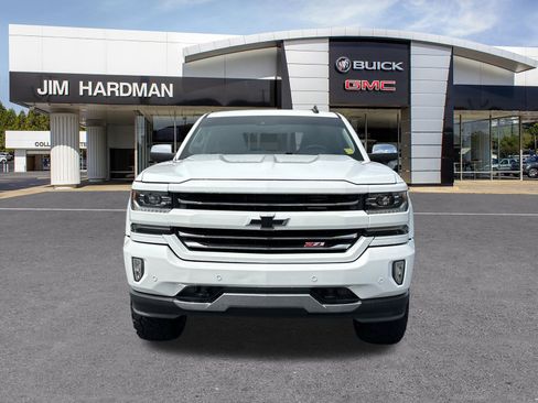 Used 2018 Chevrolet Silverado 1500 LTZ Z71 AWD/4WD image 2