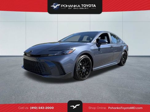 Used 2026 Toyota Camry SE w/ Convenience Package FWD image 1