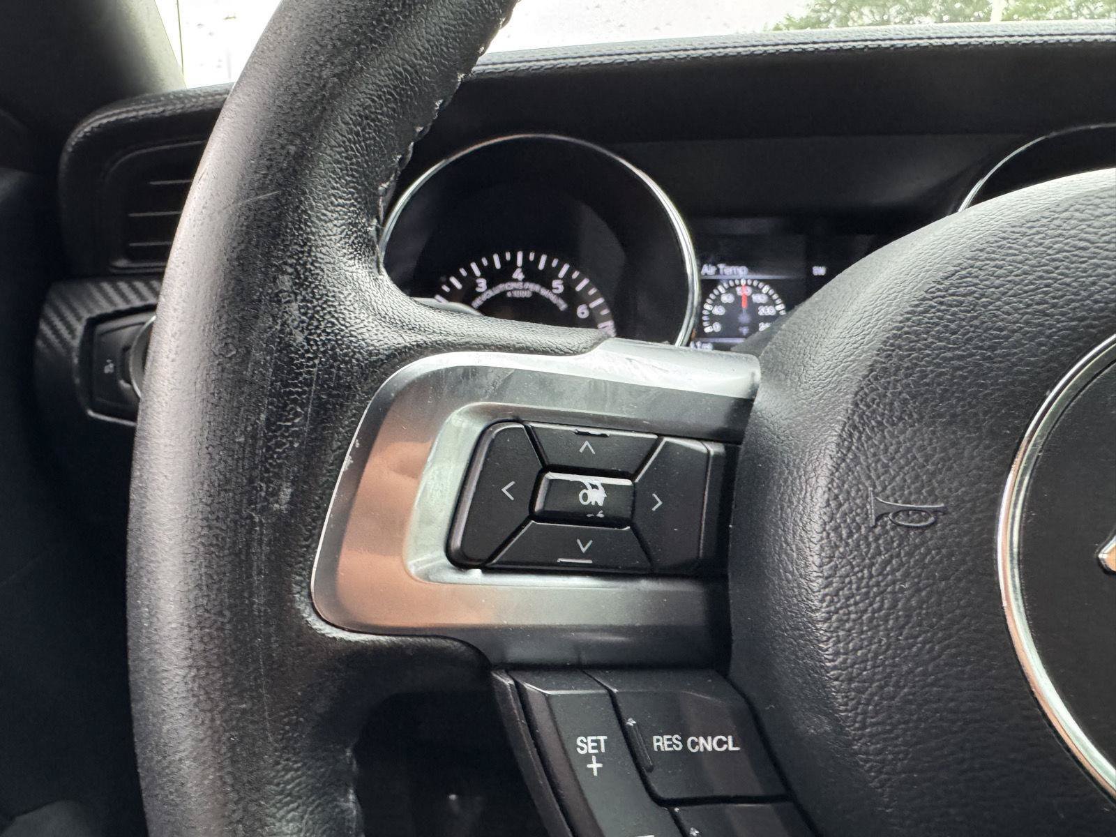 Used 2017 Ford Mustang Coupe RWD image 24