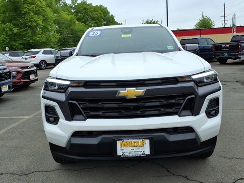 Used 2025 Chevrolet Colorado W/T w/ Advanced Trailering Package RWD image 2