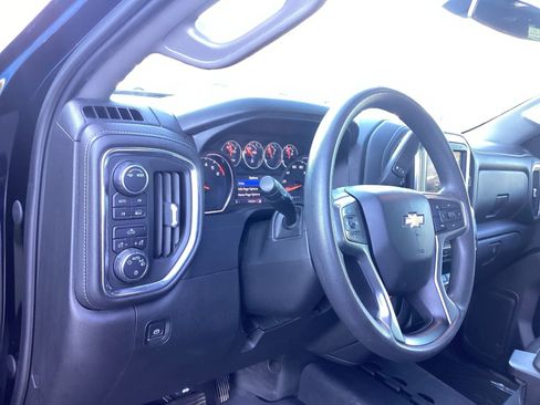 Used 2020 Chevrolet Silverado 1500 LT w/ Trailering Package image 11