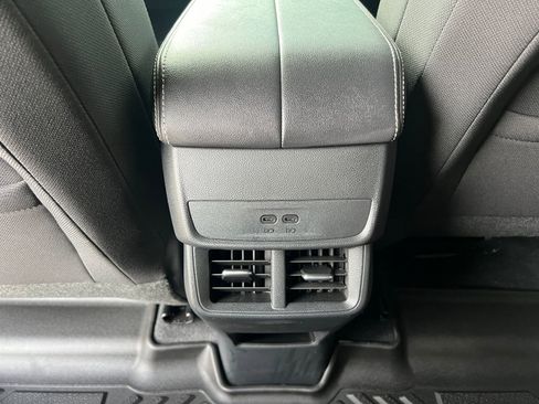 Used 2026 GMC Terrain Elevation w/ Technology Package II FWD image 21