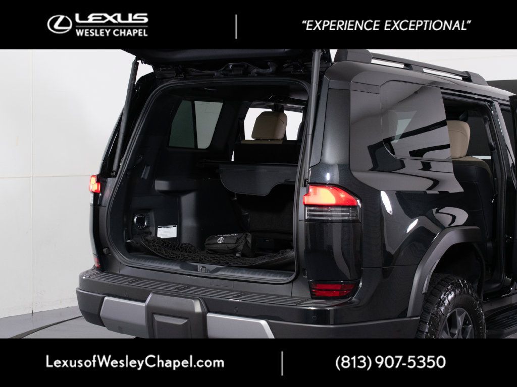 Certified 2025 Lexus GX 550 AWD/4WD image 12