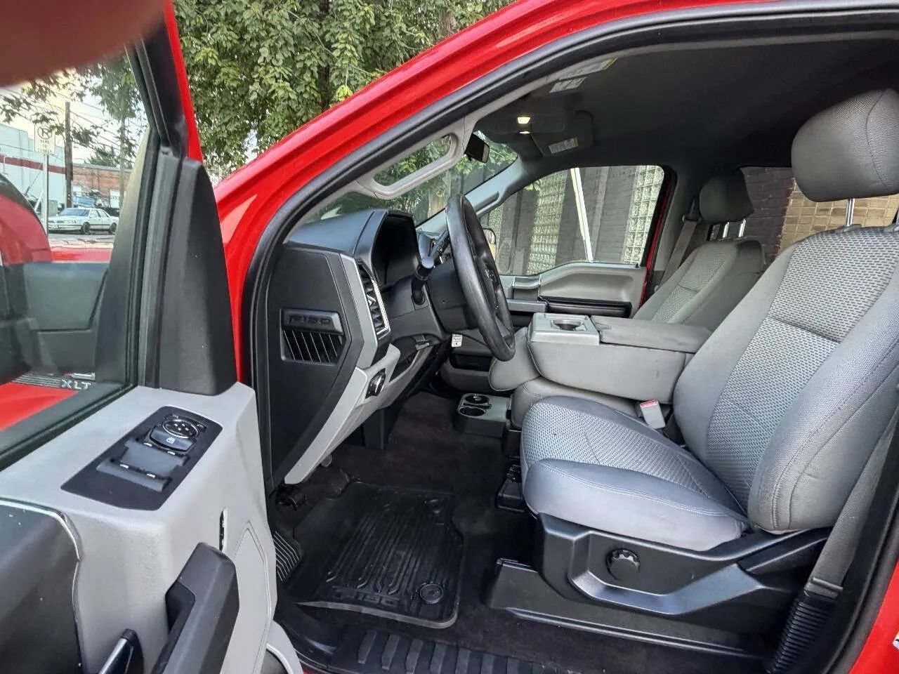 Used 2016 Ford F150 XLT w/ XTR Package AWD/4WD image 14