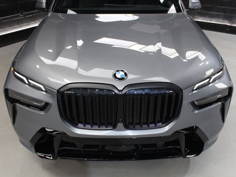 Used 2024 BMW X7 xDrive40i w/ Executive Package AWD/4WD image 7
