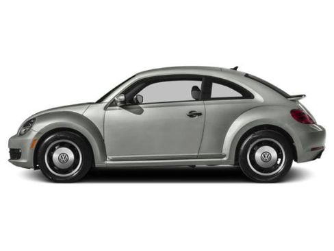Used 2015 Volkswagen Beetle 1.8T Classic FWD image 3