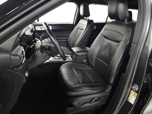 Used 2020 Ford Explorer Limited w/ Class III Trailer Tow Package image 16