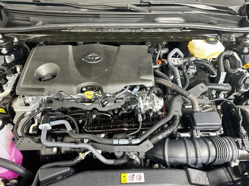 Used 2026 Toyota Camry XLE AWD/4WD image 30