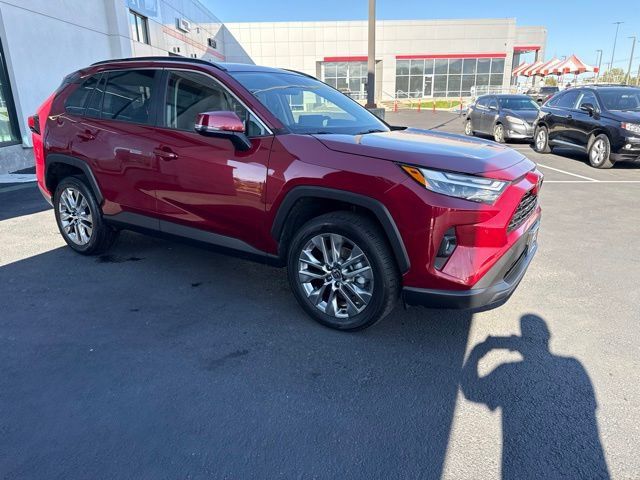 Used 2023 Toyota RAV4 XLE Premium AWD/4WD image 8
