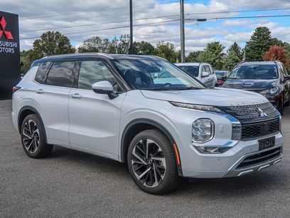Used 2024 Mitsubishi Outlander SEL