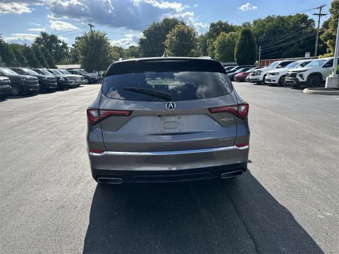 Used 2024 Acura MDX SH-AWD w/ Advance Package image 7