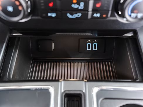 Used 2016 Ford F150 XLT w/ Equipment Group 302A Luxury AWD/4WD image 20