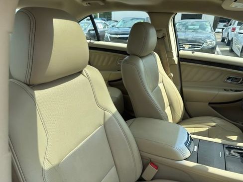 Used 2016 Ford Taurus Limited FWD image 21
