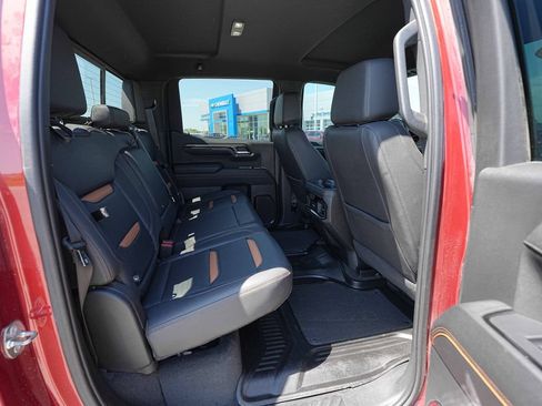 Used 2023 GMC Sierra 1500 AT4 w/ AT4 Preferred Package AWD/4WD image 25