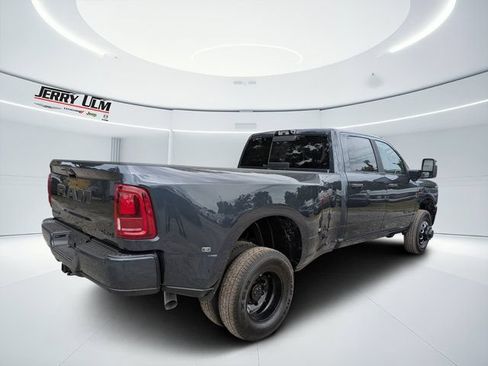 New 2026 RAM 3500 Big Horn AWD/4WD image 3