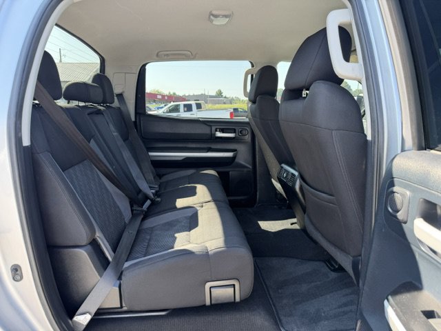 Used 2014 Toyota Tundra SR5 w/ SR5 Upgrade Package AWD/4WD image 12