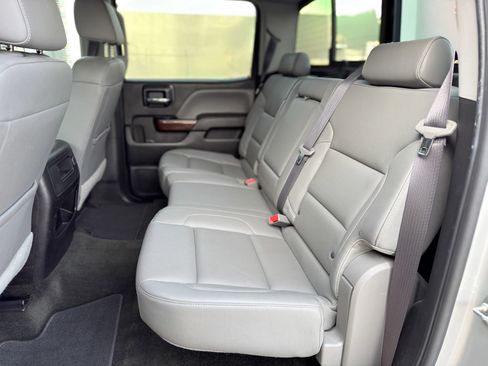 Used 2017 GMC Sierra 1500 SLT w/ SLT Premium Package image 17