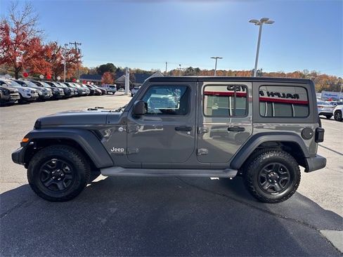 Used 2021 Jeep Wrangler Unlimited Sport image 6