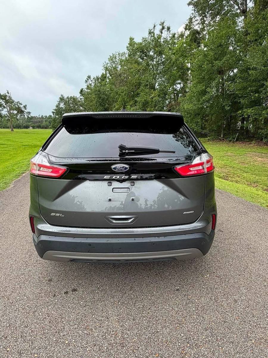 Used 2023 Ford Edge SEL AWD/4WD image 11