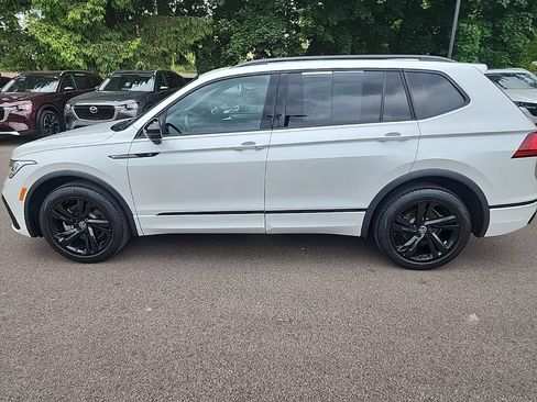 Used 2023 Volkswagen Tiguan SE R-Line AWD/4WD image 8