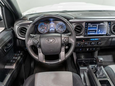 Used 2023 Toyota Tacoma TRD Sport image 13