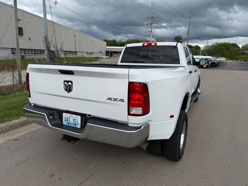Used 2018 RAM 3500 Tradesman w/ Chrome Appearance Group AWD/4WD image 3