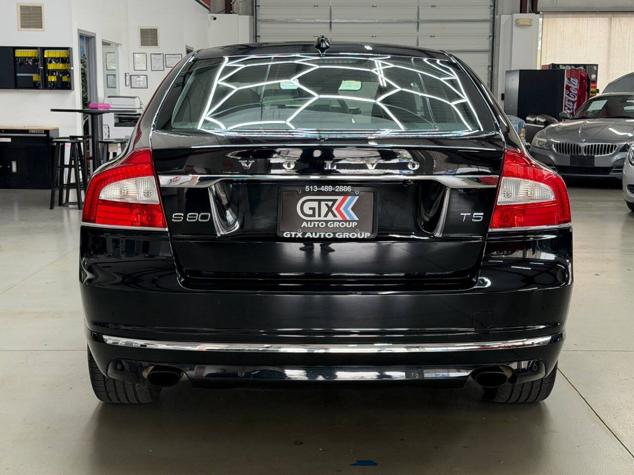 Used 2016 Volvo S80 T5 Platinum w/ Climate Package FWD image 3