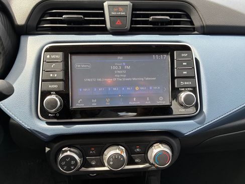 Used 2025 Nissan Versa SV image 16