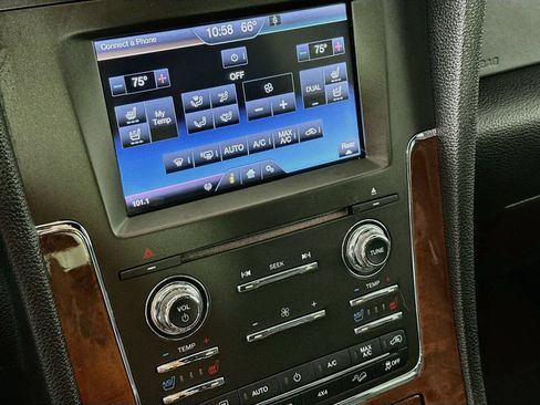Used 2015 Lincoln Navigator 4WD image 16