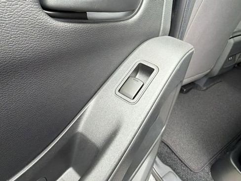 New 2026 Nissan Frontier SV w/ Tow Package image 15