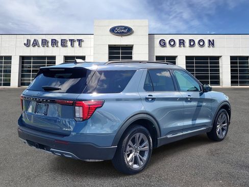 Certified 2025 Ford Explorer Active w/ Active Comfort Package AWD/4WD image 4