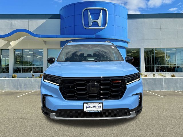 Used 2023 Honda Pilot TrailSport image 6