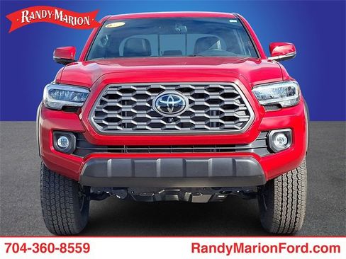 Used 2023 Toyota Tacoma TRD Off-Road image 2