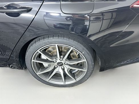 Used 2024 Genesis G70 2.5T RWD image 11